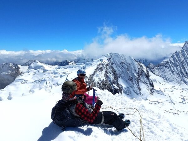 Nevado Vallunaraju Climb