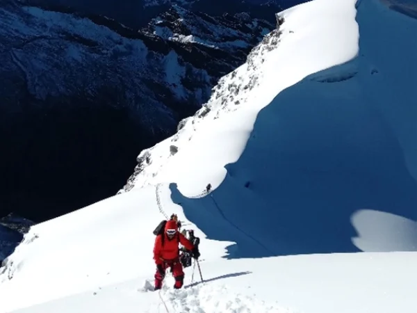 Nevado Vallunaraju Climb